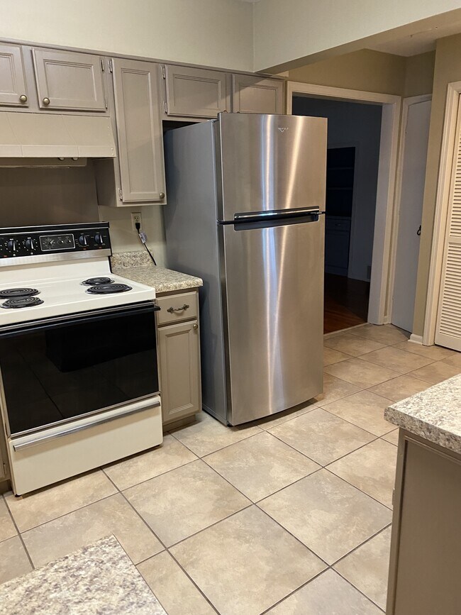 Foto del edificio - 1224 Merrycrest Dr