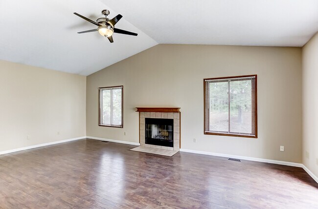 Foto del edificio - 4 Bedroom Home in Powell