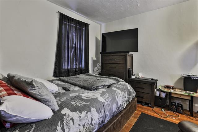 Bedroom - 7 Ridge St