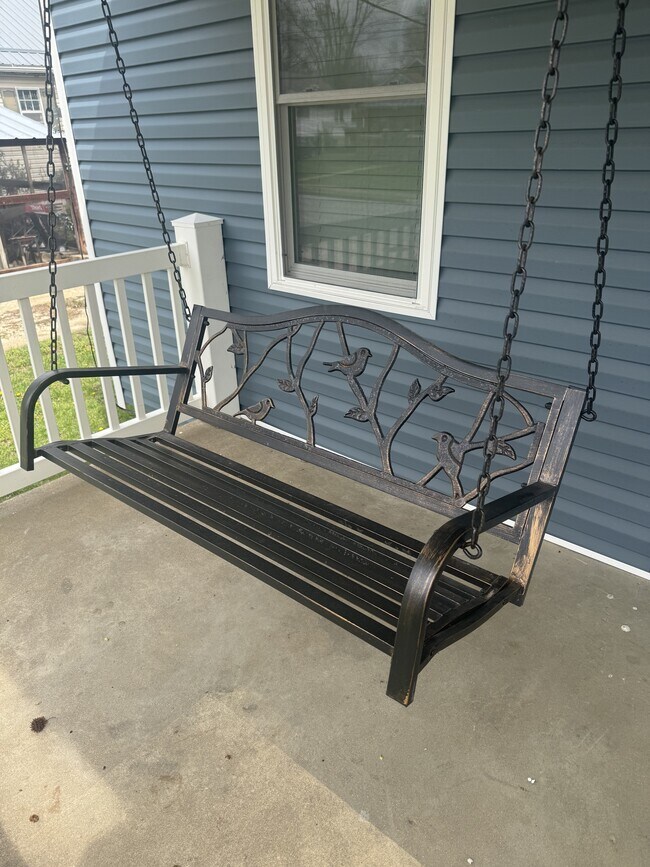 Foto del edificio - 114 S Elm St