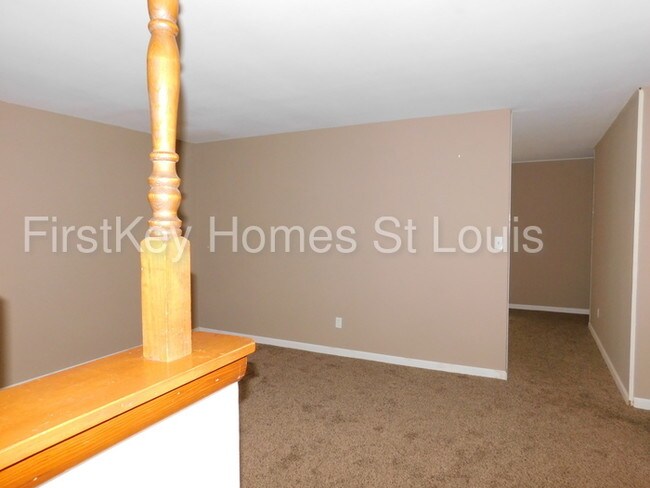 Building Photo - 1912 Lakemont Ln
