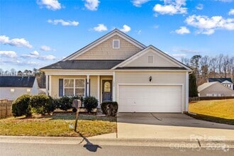 Building Photo - 124 Zolder Ln