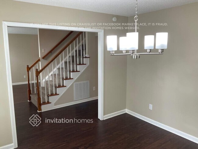 Foto del edificio - 2343 Century Oaks Ln