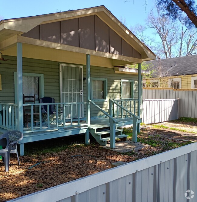 Baltimore Apartments for Rent with Parking Mobile, AL 1 Rentals