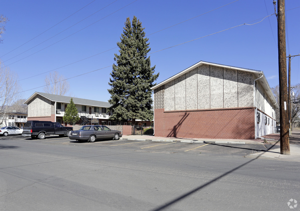 Primary Photo - Taylor Apartments