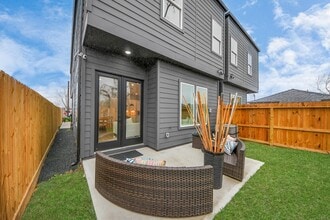 Building Photo - 4415 Coke St