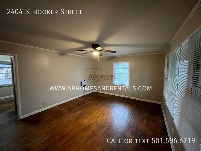 Building Photo - 2404 S Booker St