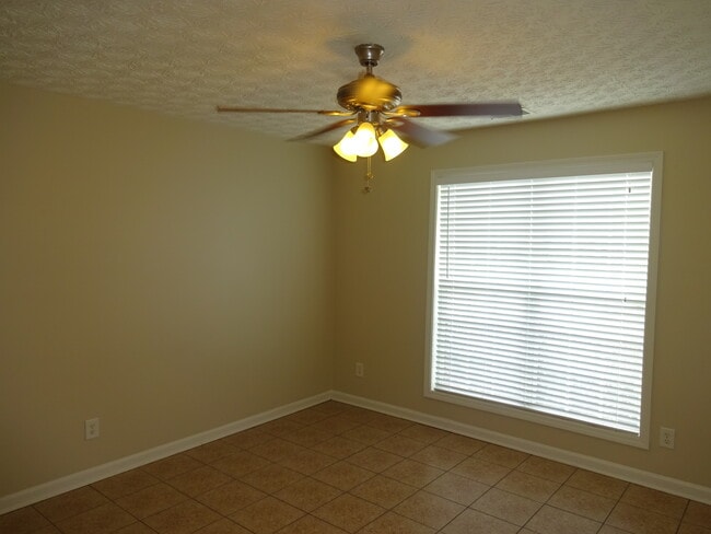 Building Photo - 1311 Aberdare Dr