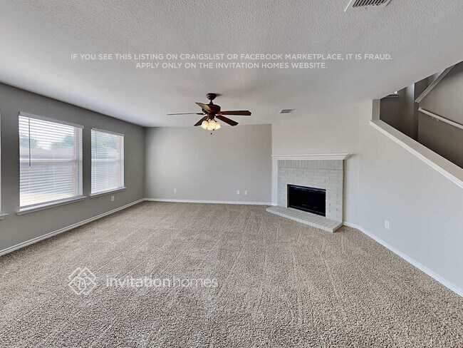 Foto del edificio - 136 Rolling Hills Pl