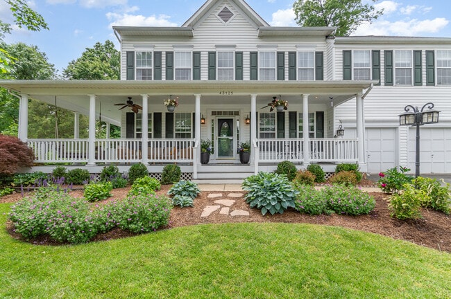 Building Photo - 43125 Fling Ct