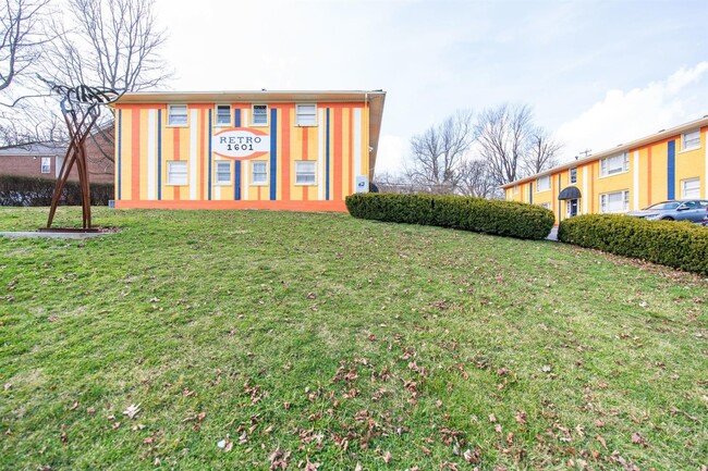 Building Photo - 1601 Alexandria Dr