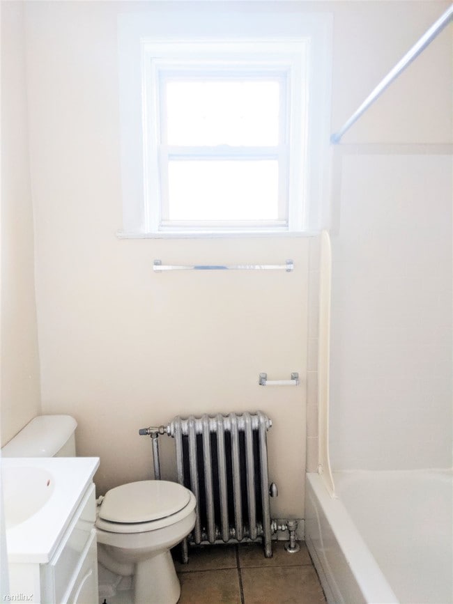 Building Photo - Studio, 1 bath  - Webster Manor Studio