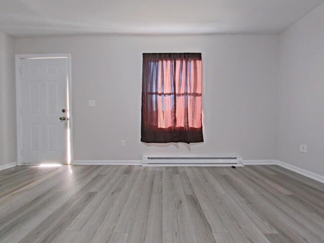 Foto del edificio - 337 Ennis St