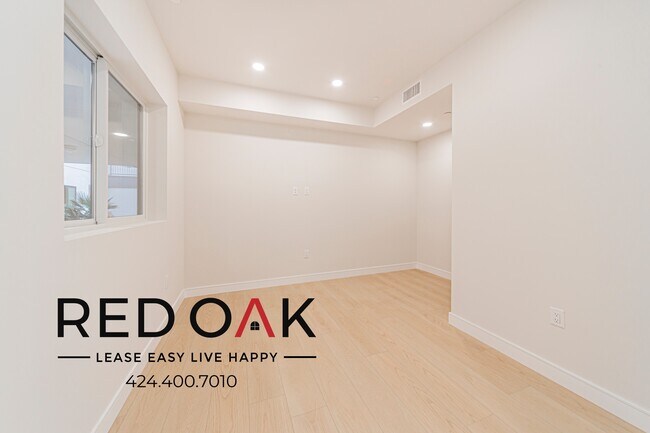 Foto del edificio - 5320 Cartwright Ave