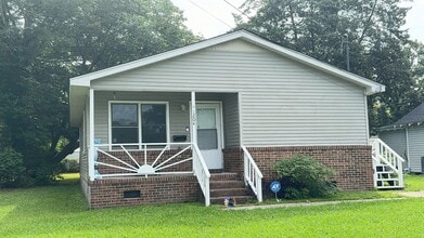 Building Photo - 1204 Highland Ave