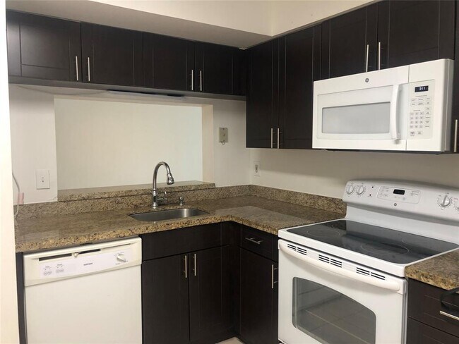 Foto del edificio - 729 NW 92nd Ave