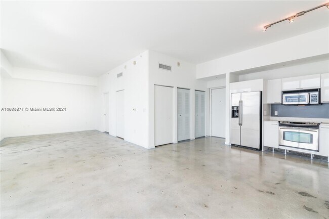 Foto del edificio - 133 NE 2nd Ave