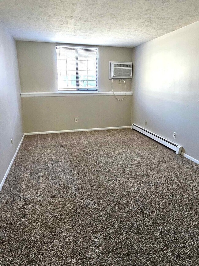 Foto del edificio - 3924 Kenowa Ave