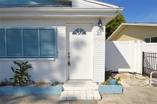 Building Photo - 156 146th Ave