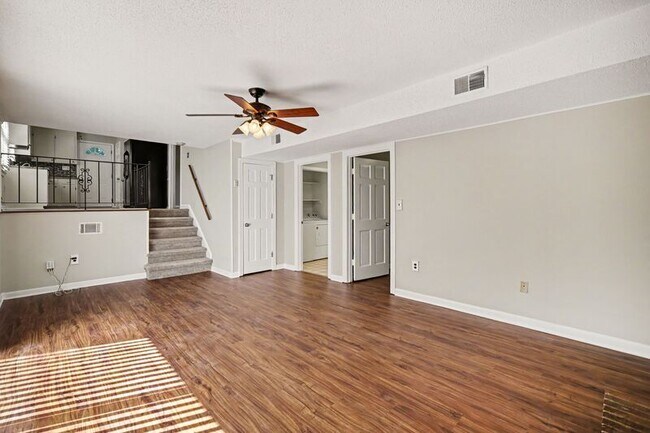 Foto del edificio - 8301 Nathanael Greene Ln