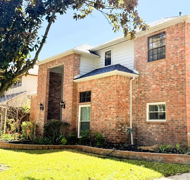 Foto del edificio - 2906 Deer Creek Dr