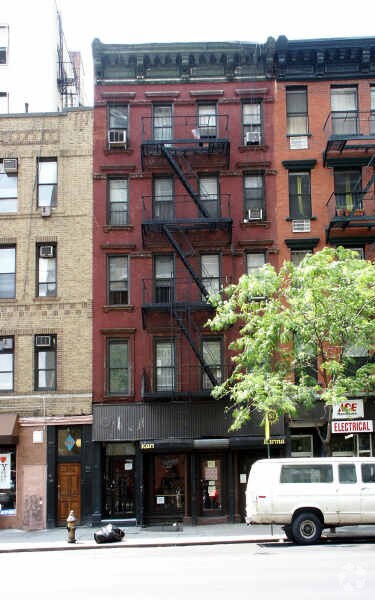 Foto del edificio - 51 First Ave