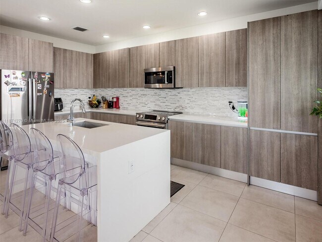 Foto del edificio - 7205 NW 103rd Path