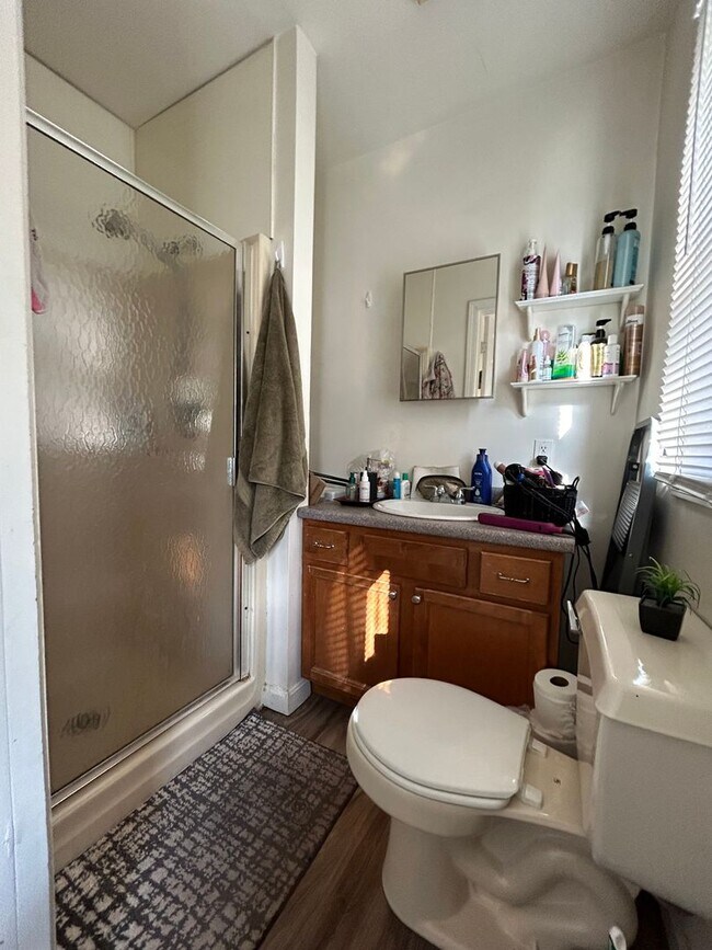 Foto del edificio - Convenient One Bedroom Apartments Near UNH...