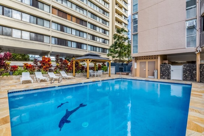 Building Photo - Discover Your Ideal Home in the Heart of T...