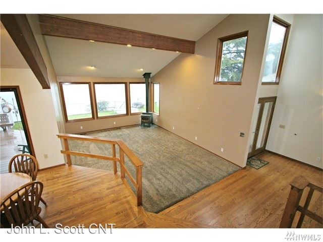 Building Photo - 1319 Lakeshore Dr