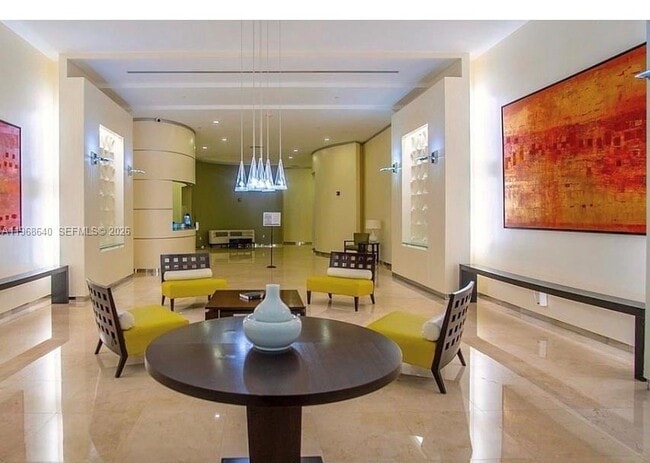 Foto del edificio - 9066 SW 73rd Ct