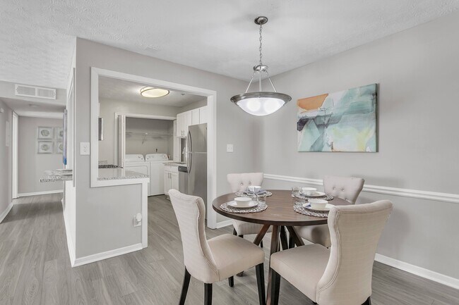 Foto del edificio - Summit Pointe