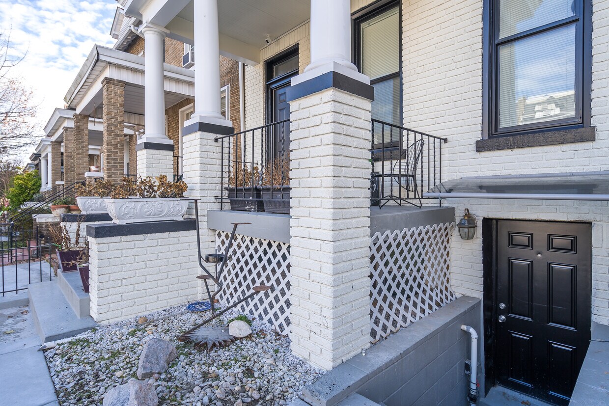 638 Princeton Pl NW Unit 1, Washington, DC 20010 Apartments in