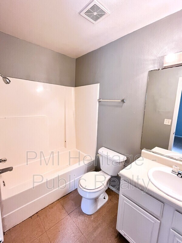 Foto del edificio - 813 E Huntsville Ave