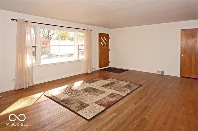 Foto del edificio - 210 W Sycamore St