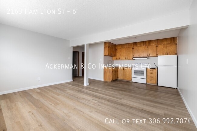 Building Photo - 2163 Hamilton St