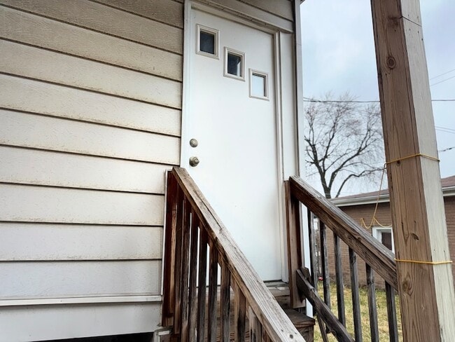 Foto del edificio - 10641 S Normal Ave