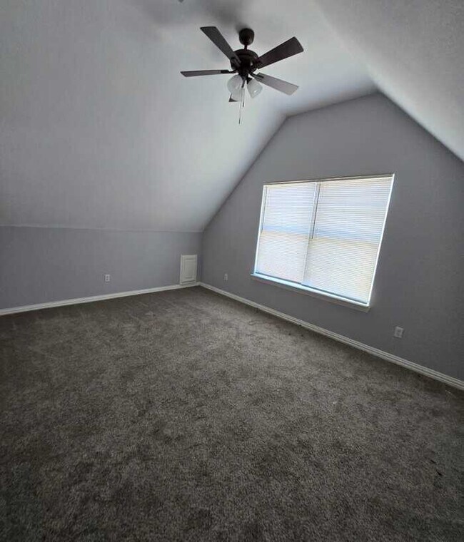 Foto del edificio - 11018 Shady Oaks Dr