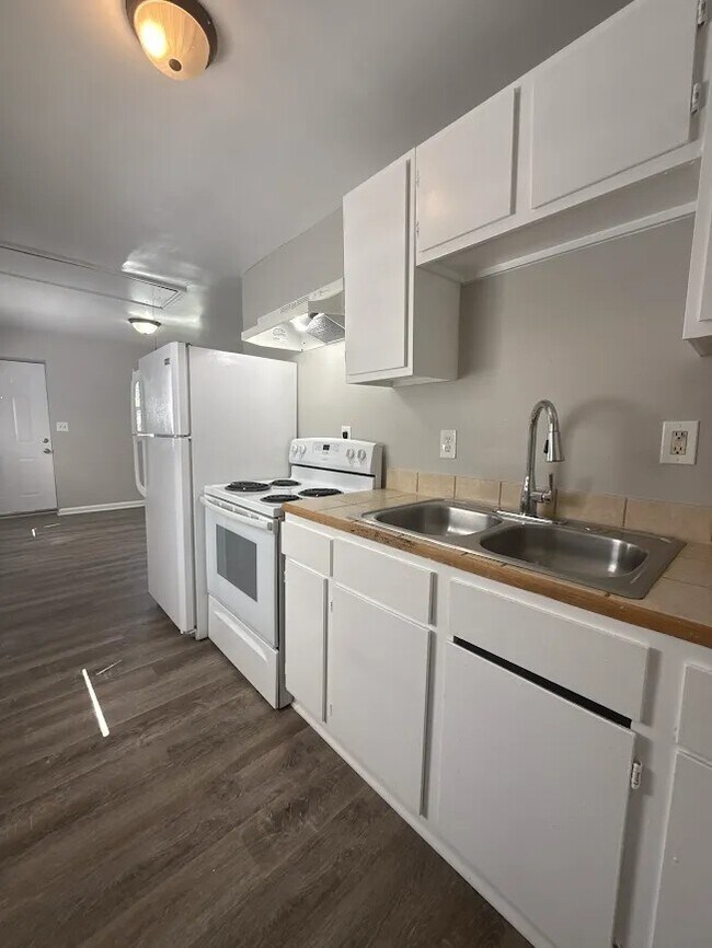 Foto del edificio - 990 Lawton St SW