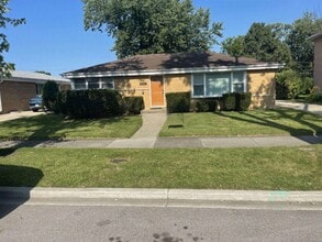 Building Photo - 9521 N Kildare Ave
