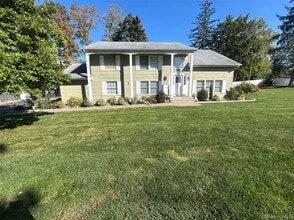 Building Photo - 2174 Crompond Rd