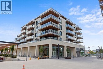 Building Photo - 785 Harbour Wy