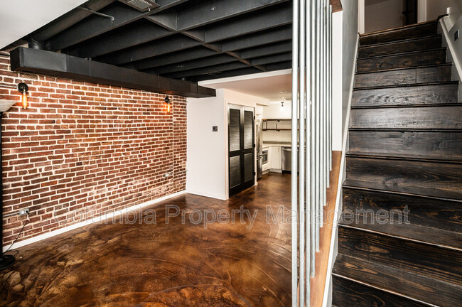 Building Photo - 811 T St NW