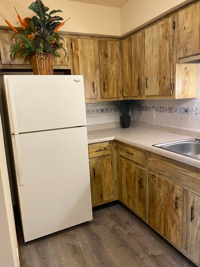 S70W14965 Cornell Cir, Muskego, WI 53150 Apartments in Muskego, WI