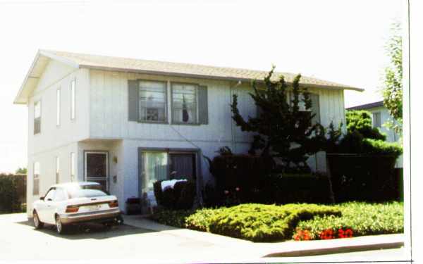 Foto del edificio - 756 Reseda Dr