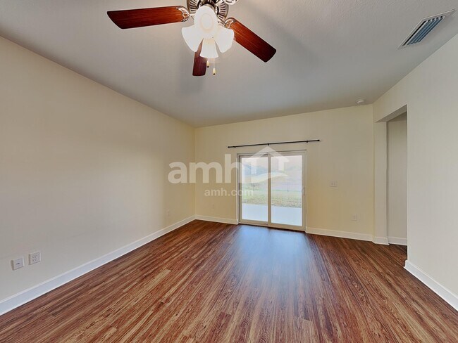 Building Photo - 524 Pine Terrace Dr