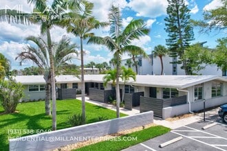 Building Photo - 325 Capri Blvd