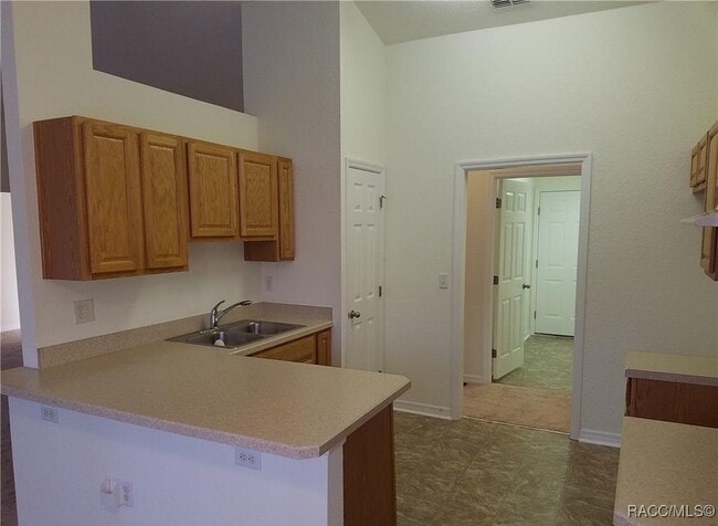 Building Photo - 12 Bellis Ct