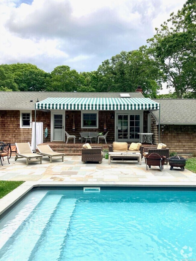 Hampton Meadows Apartments for Rent Westhampton, NY 7 Rentals