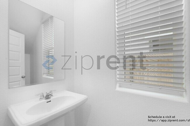 Foto del edificio - 8495 Anker Wy